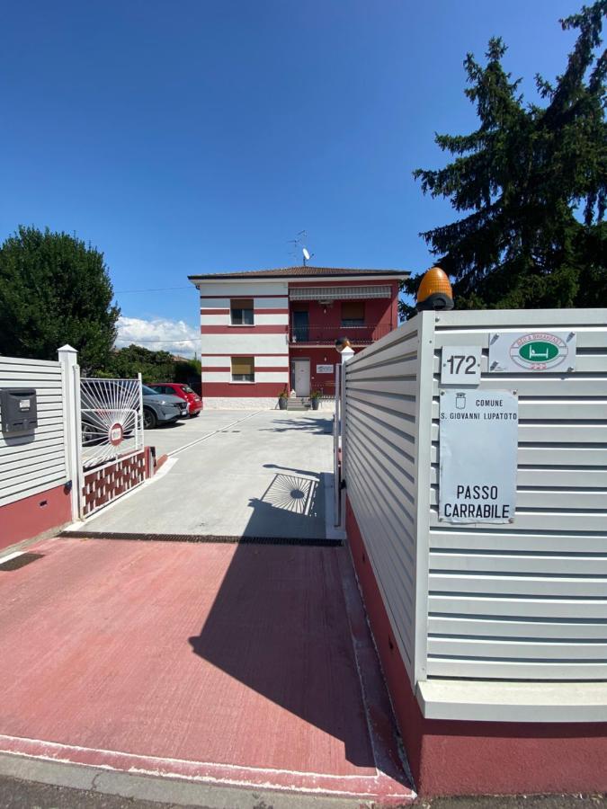 La Corte Di Tiziana *